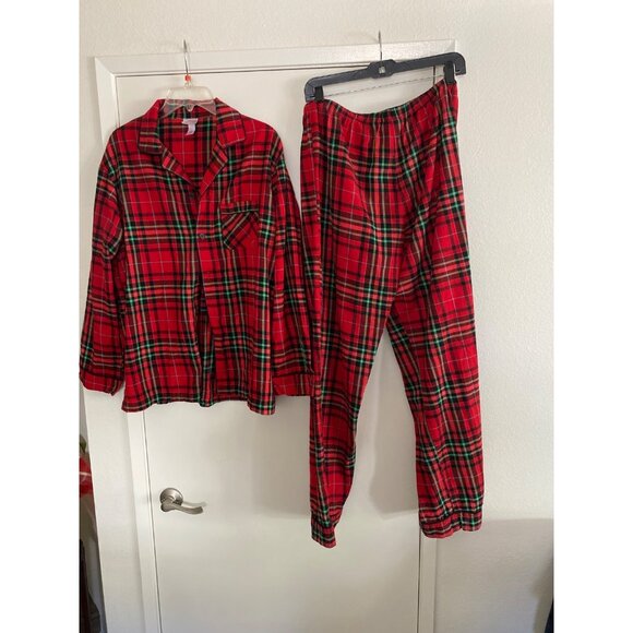 Wonderland Target Men’s Red Black Green Plaid Pajama Set in Med - Picture 2 of 16